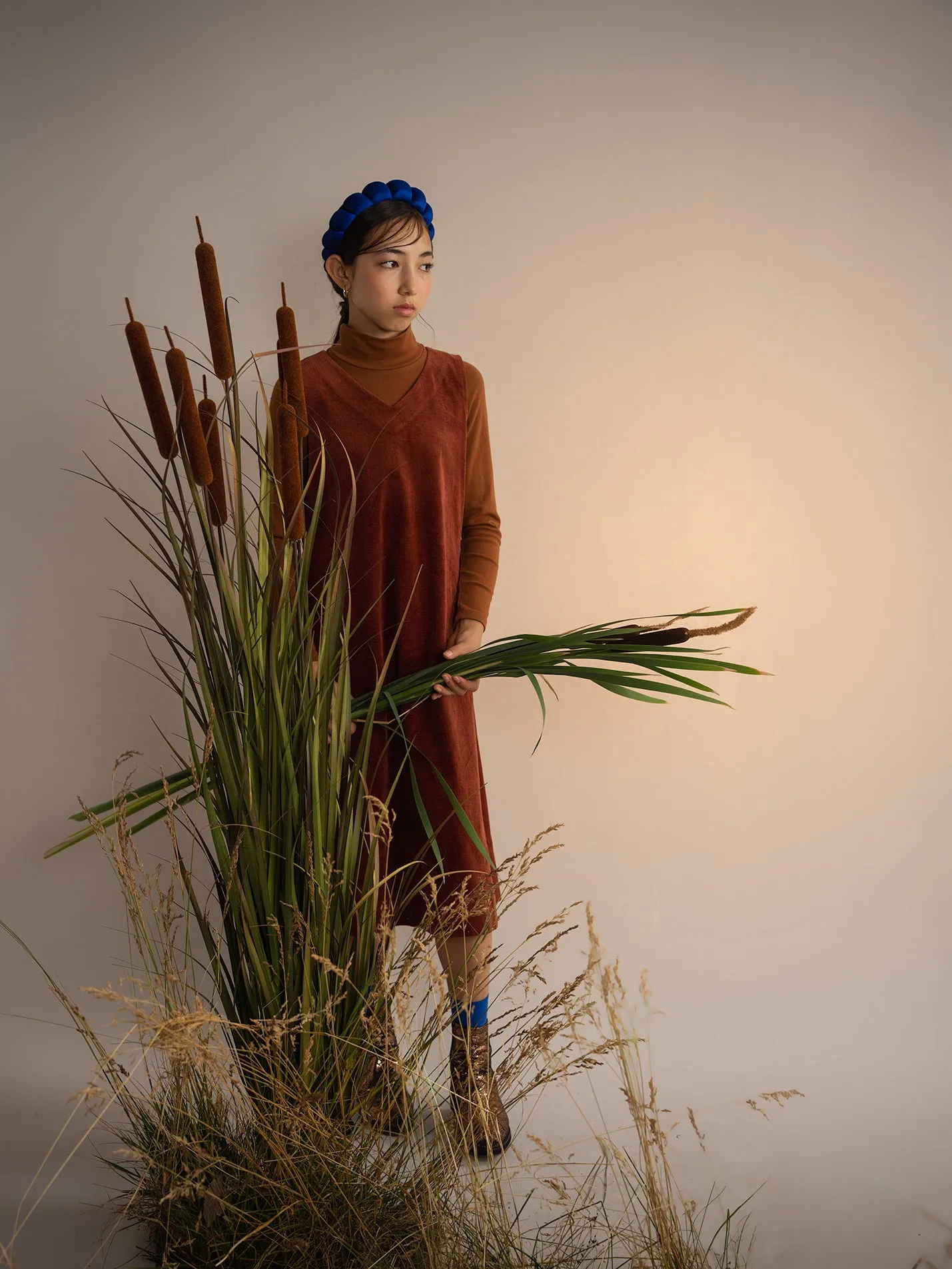 BAMBOO RUST FITTED TURTLENECK [Final Sale]