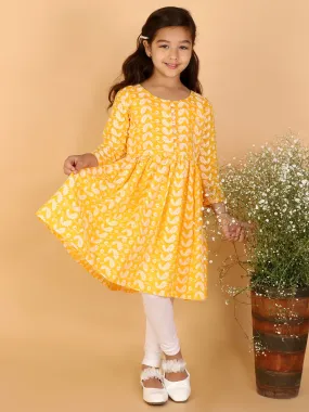 Jashvi Girl's Orange Pure Cotton Chikankari Kurta With Leggings