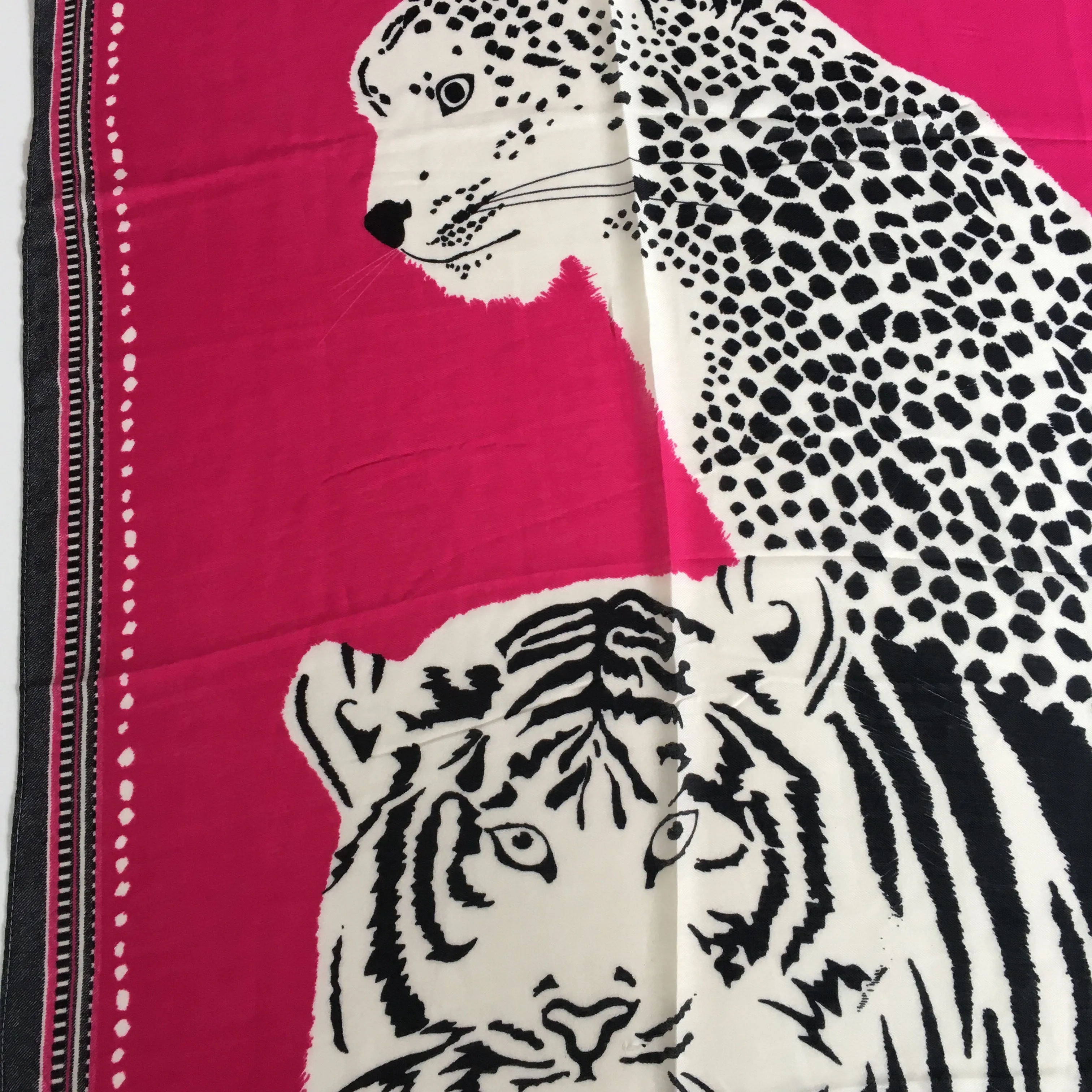 LARGE FUCHSIA PINK TIGER AND LEOPARD PRINT SHAWL SCARF