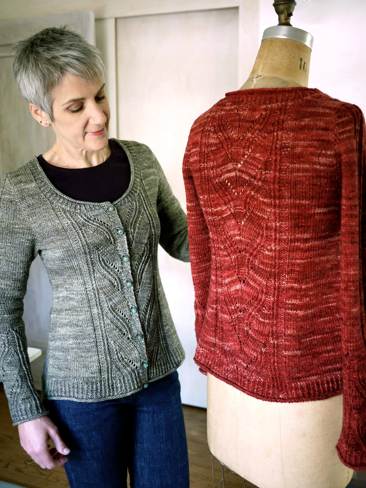 Leaving Cardigan <br/><small>knitting pattern</small>