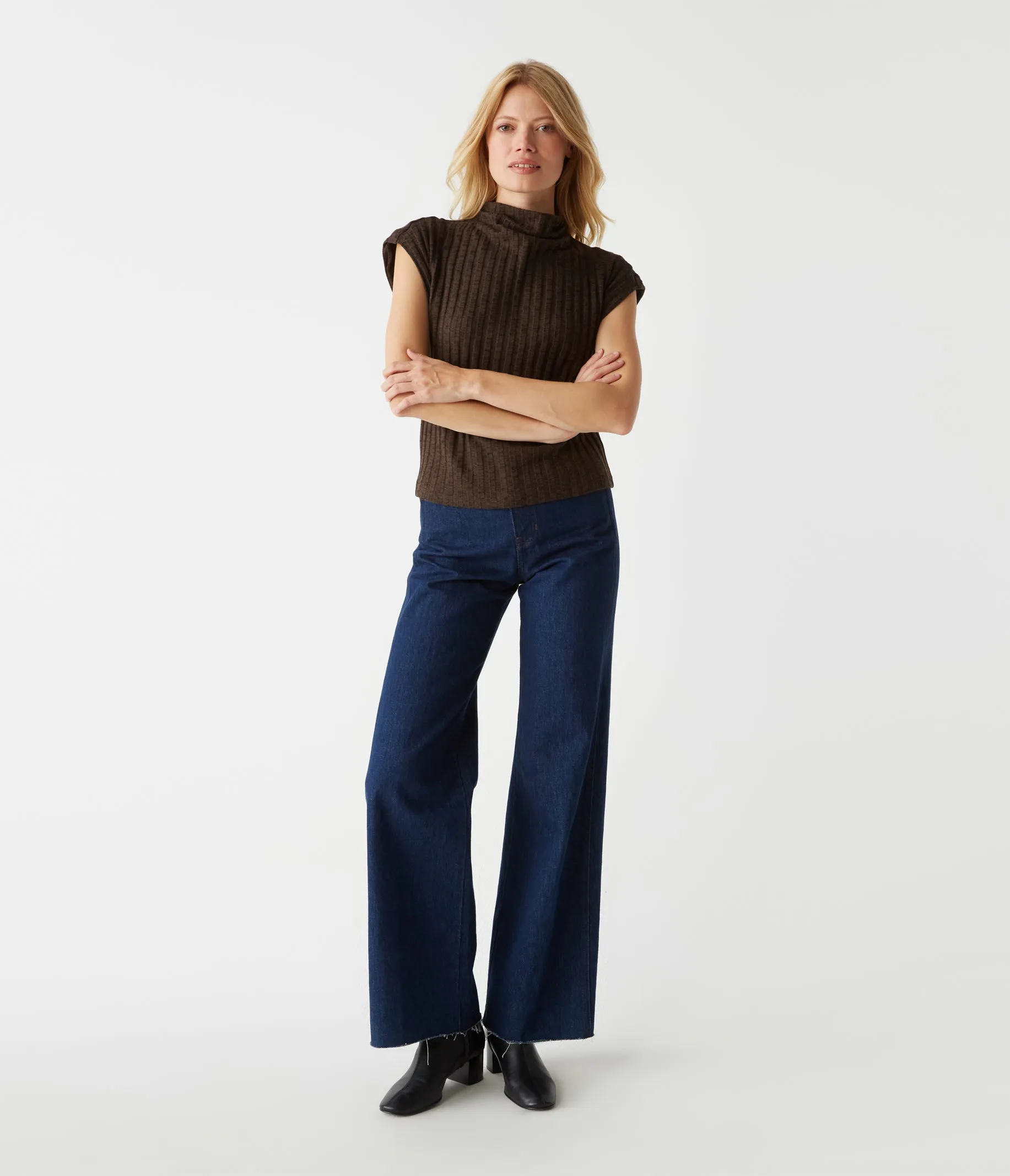 Nara Mock Neck Top