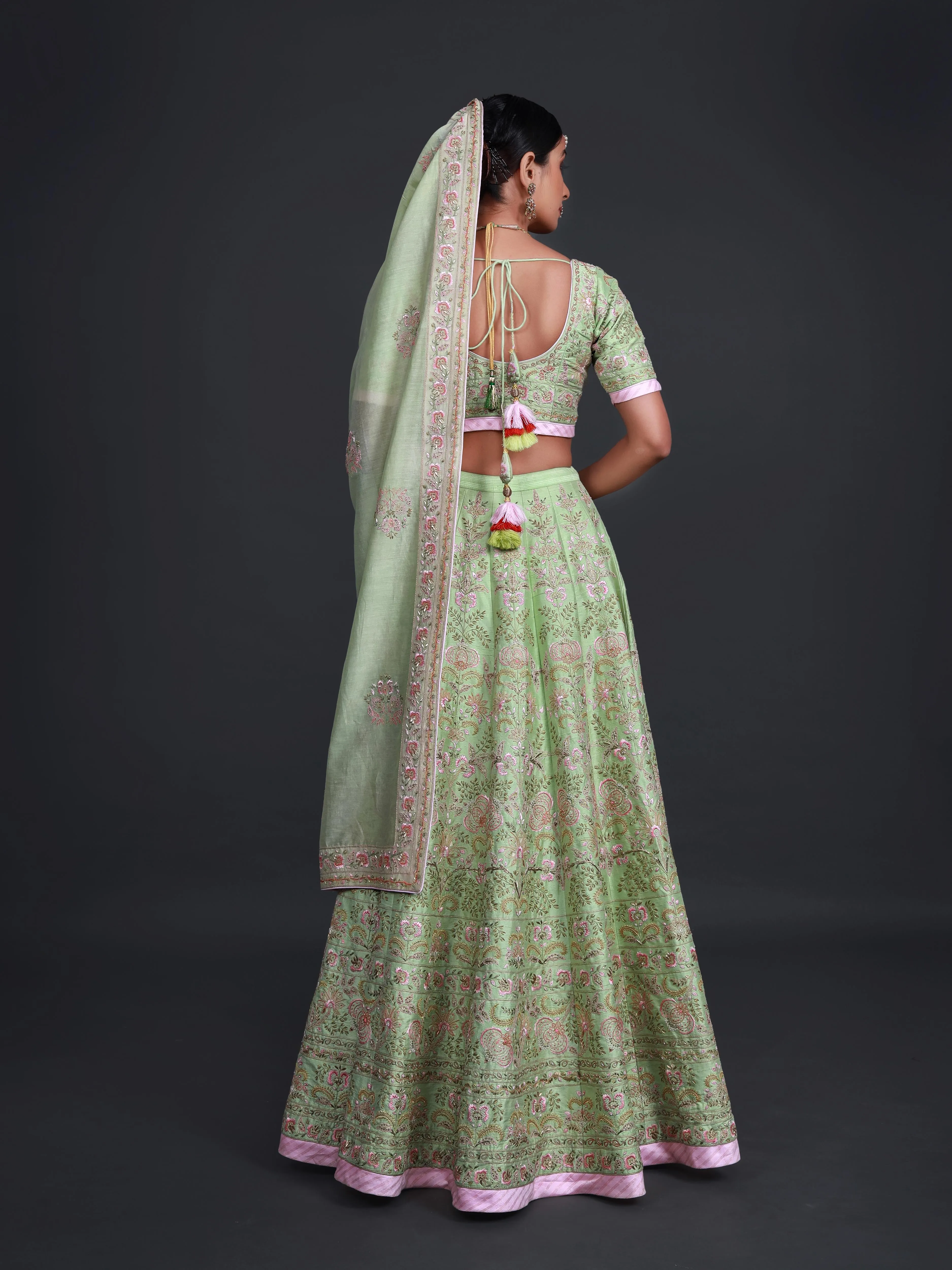 PASTEL BAGEECHA LEHENGA SET