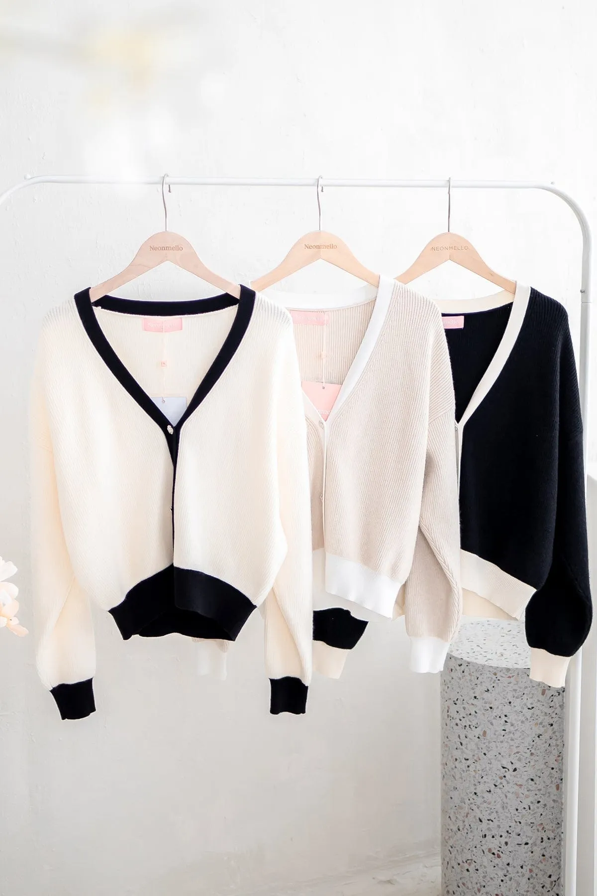 REVERIE CONTRAST PULLOVER CARDIGAN IN ALMOND