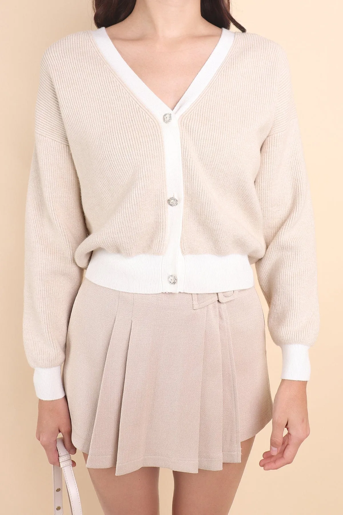 REVERIE CONTRAST PULLOVER CARDIGAN IN ALMOND