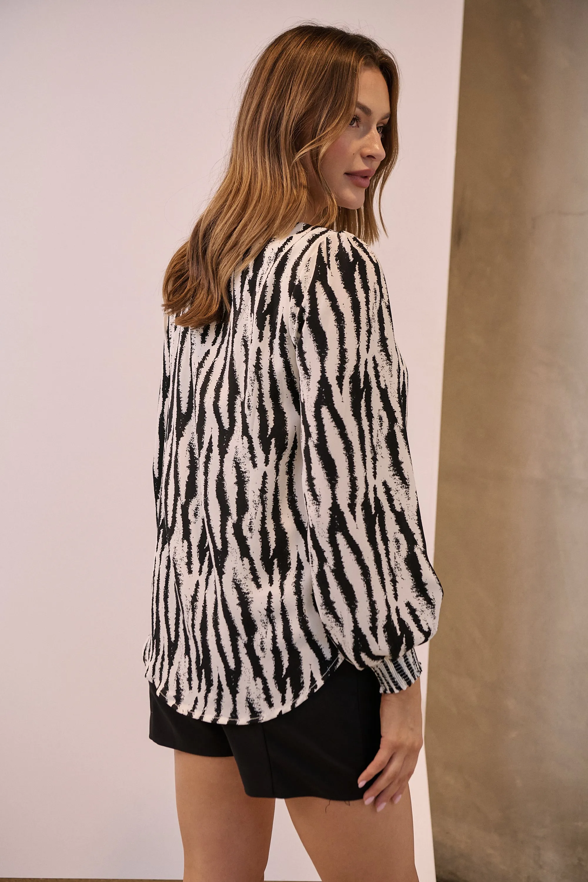 Rue Black/White Long Sleeve Satin Top