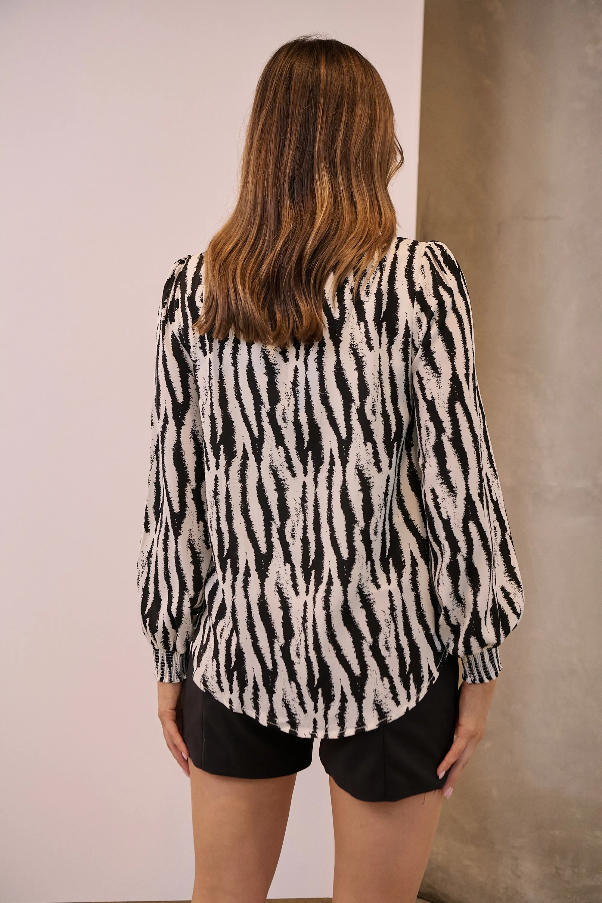 Rue Black/White Long Sleeve Satin Top