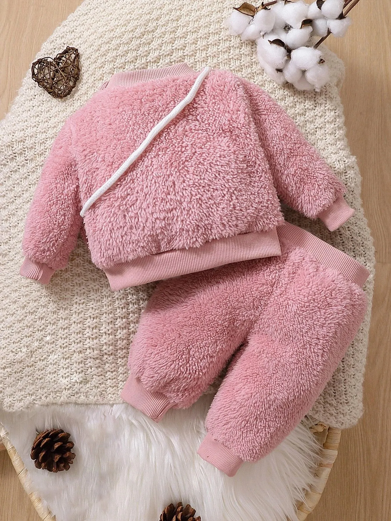 SHEIN Baby Girl Newborn Heart Embroidery Teddy Pullover & Pants & Bag