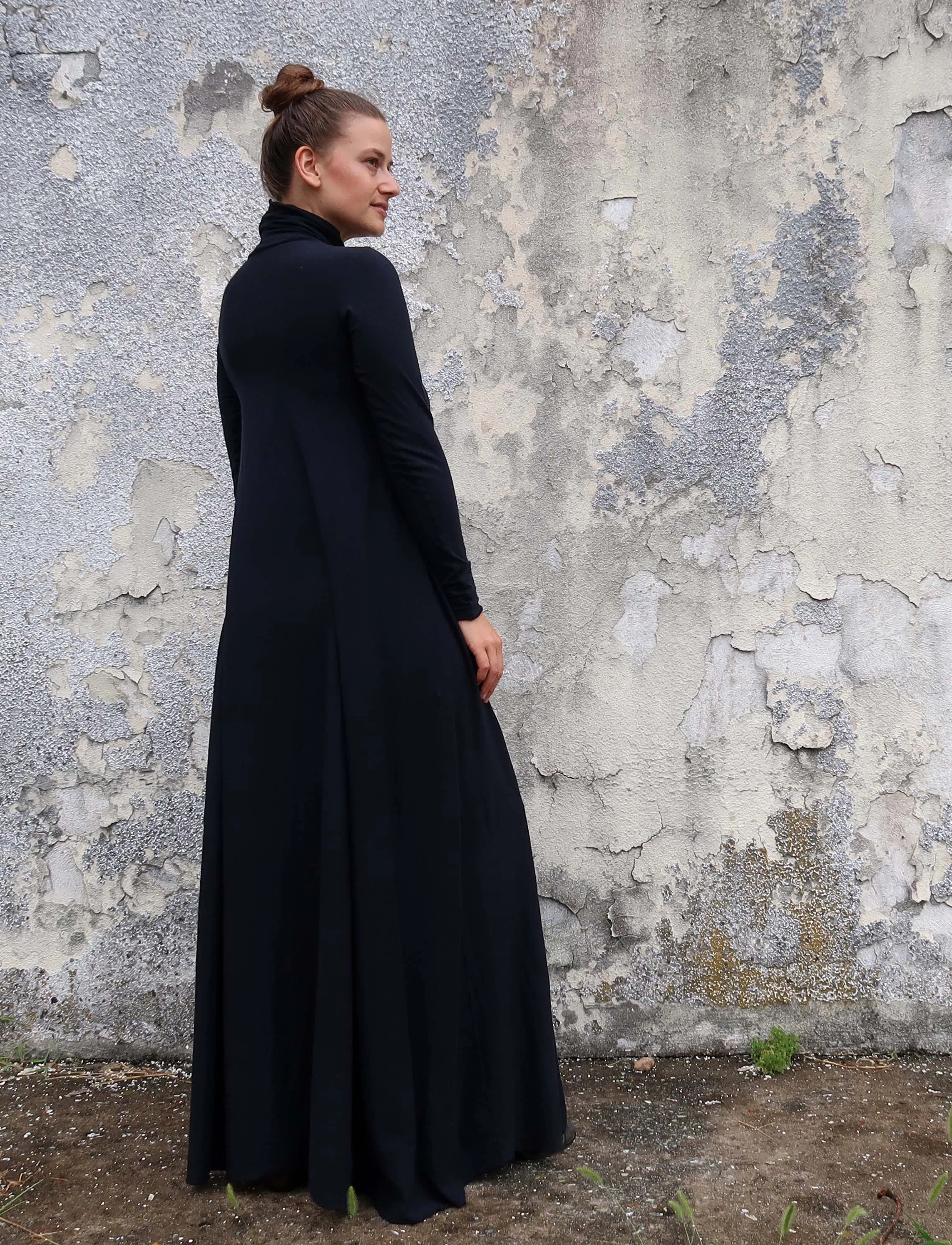 Turtleneck Wanderer Long Dress